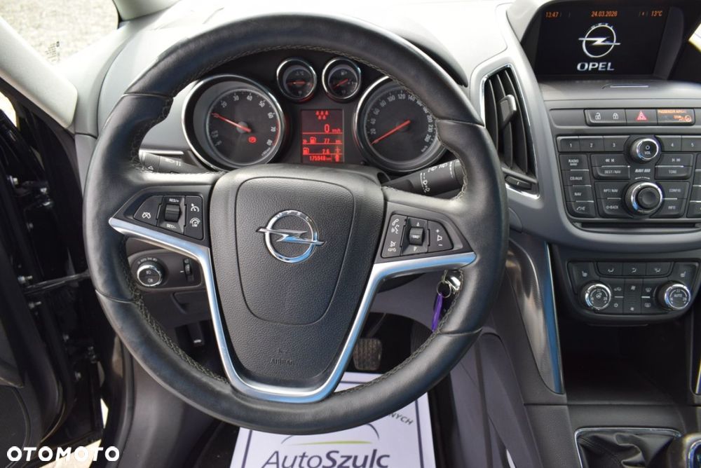 Opel Zafira - 27