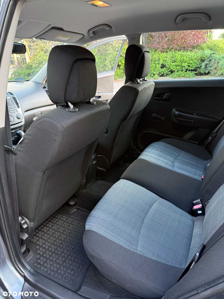 Kia Ceed - 6
