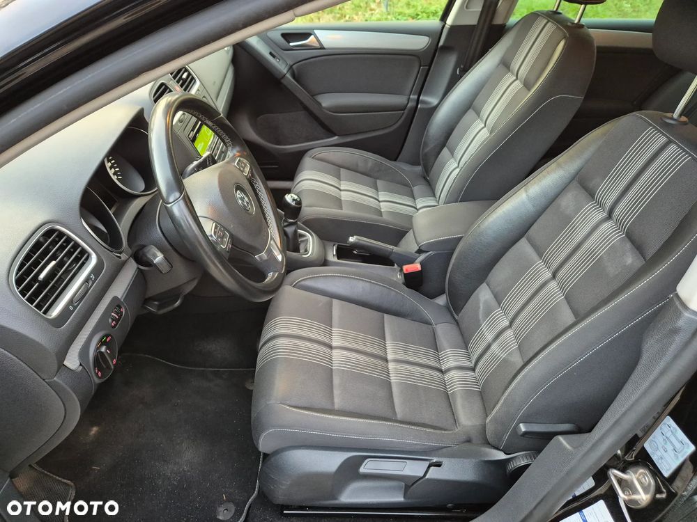 Volkswagen Golf 1.6 TDI DPF MATCH - 17