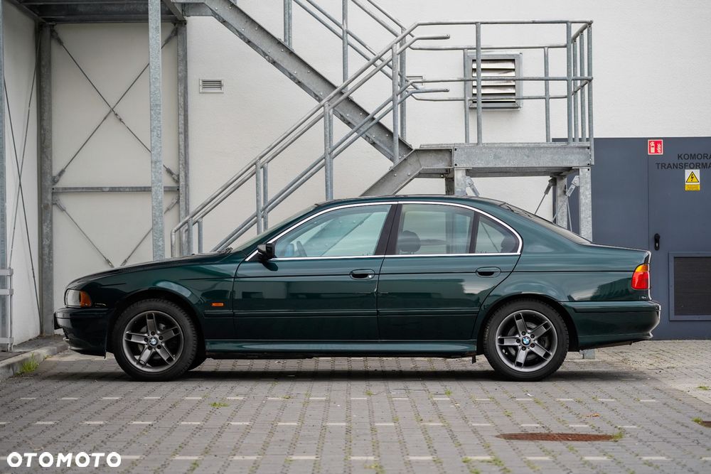 BMW Seria 5 525i - 10