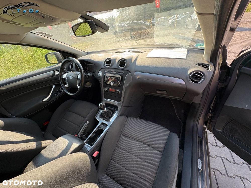 Ford Mondeo 1.6 T Platinium X Plus (Titanium) - 25