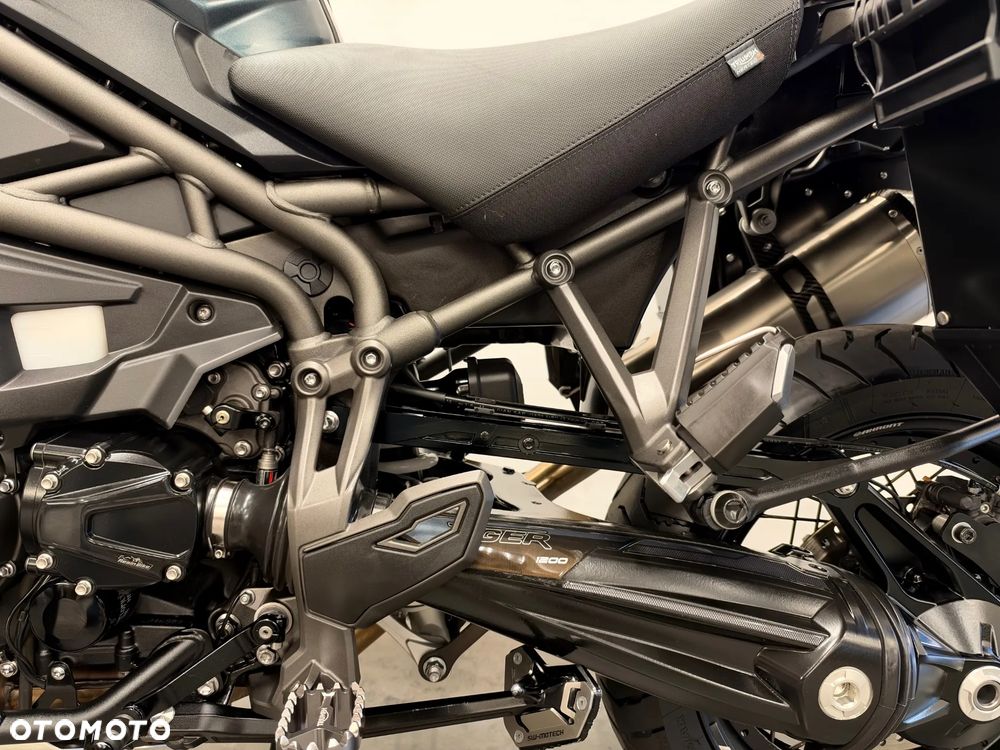 Triumph Tiger - 27