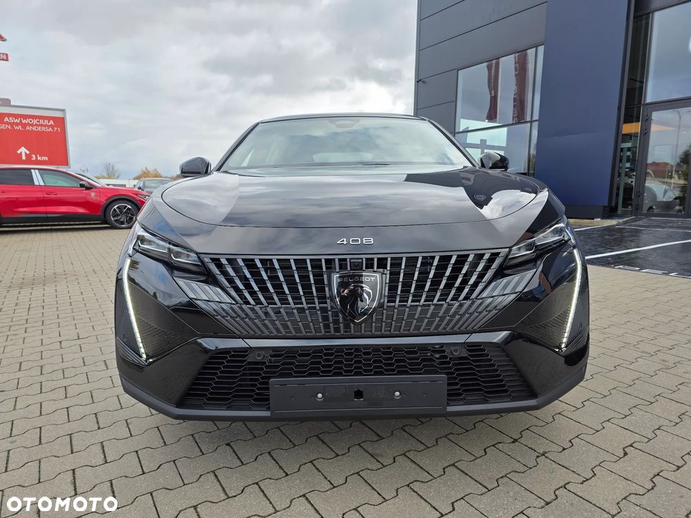 Peugeot 408 - 4