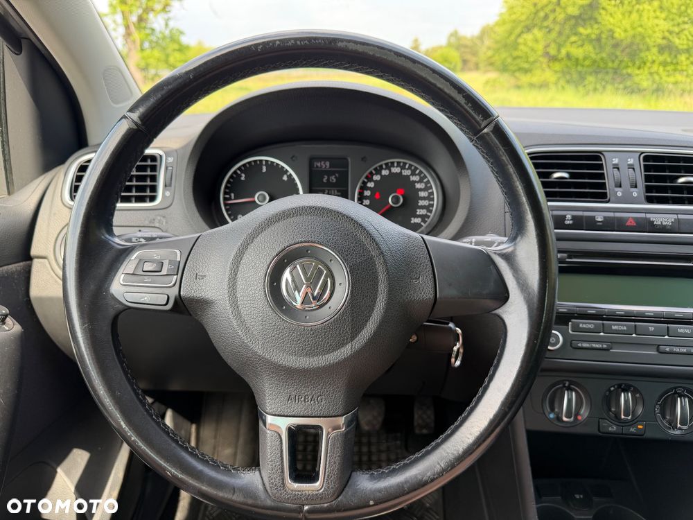 Volkswagen Polo - 8