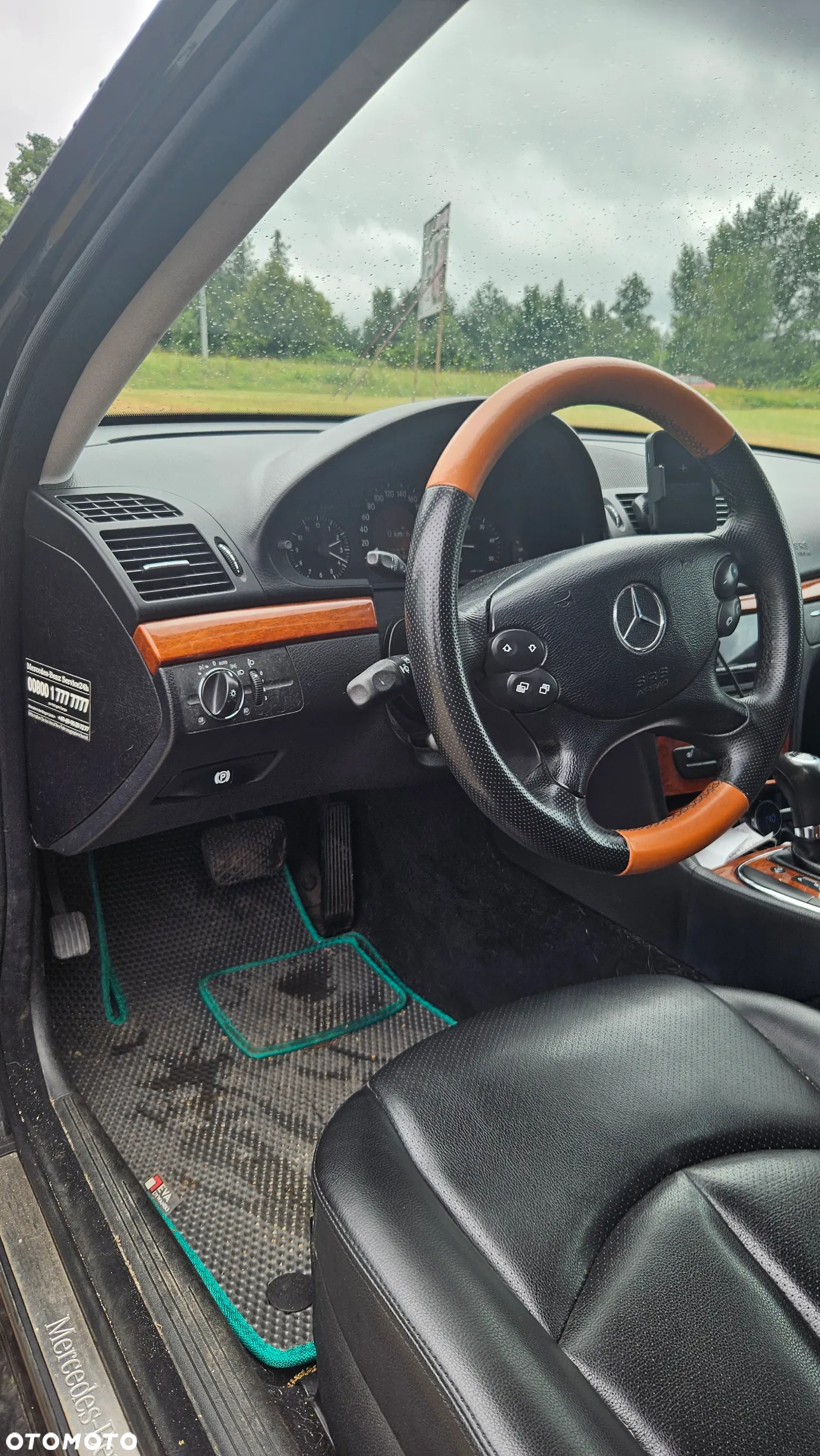 Mercedes-Benz Klasa E - 23