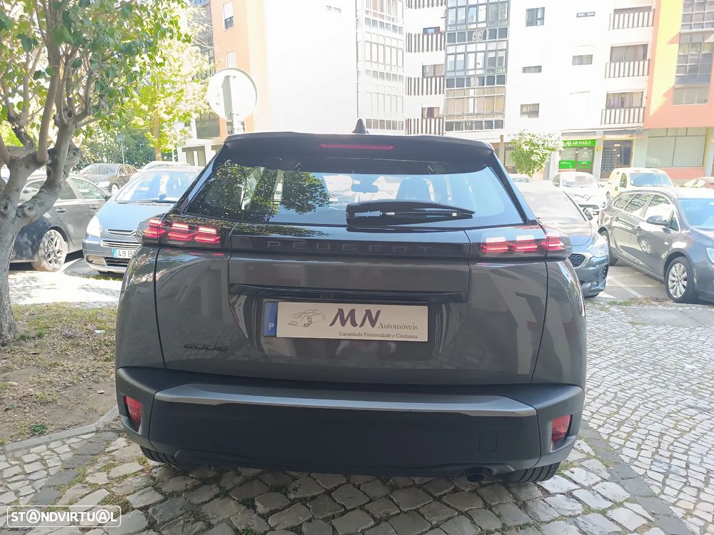 Peugeot 2008 1.2 PureTech Active Pack - 6