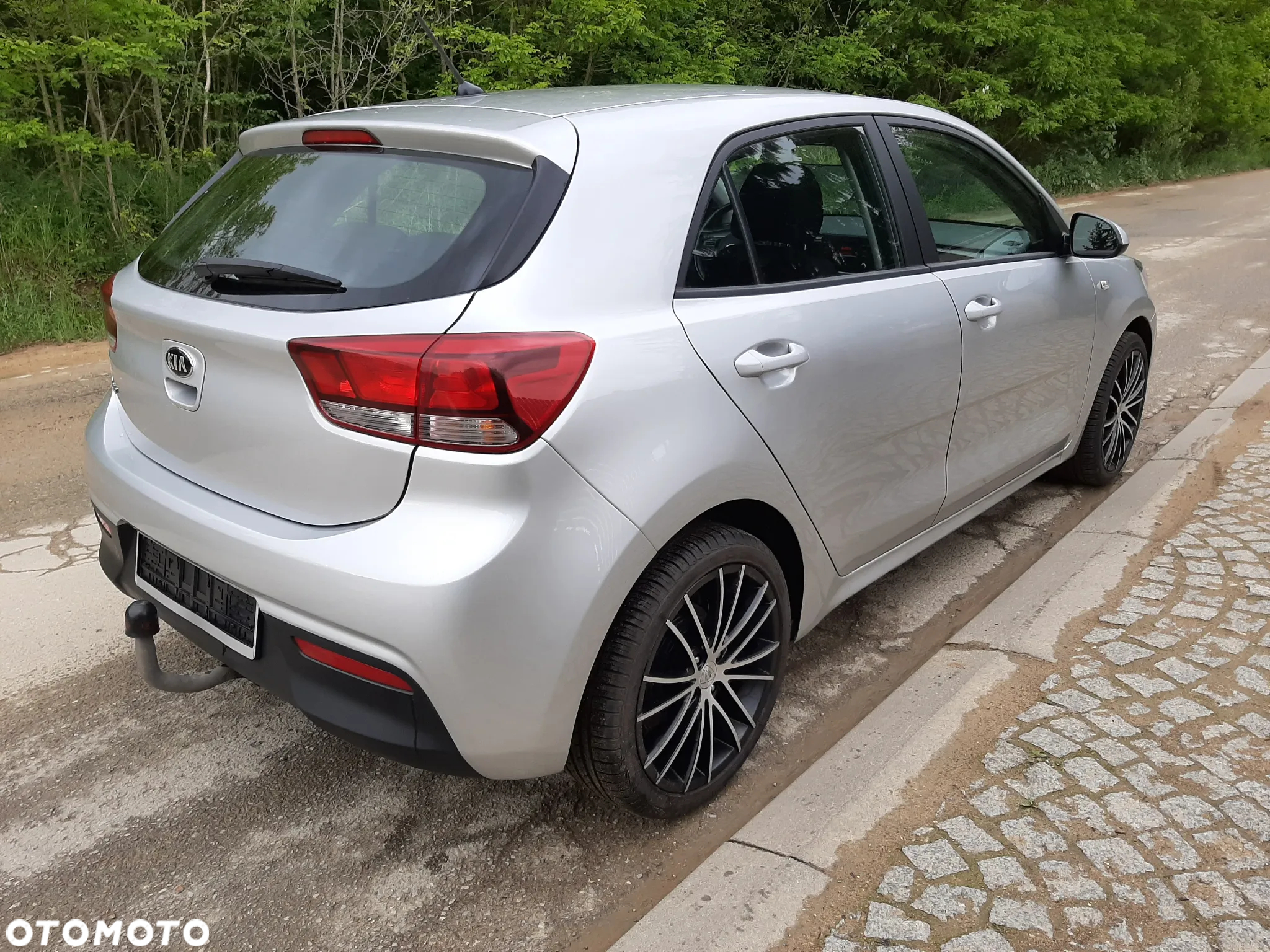 Kia Rio - 4
