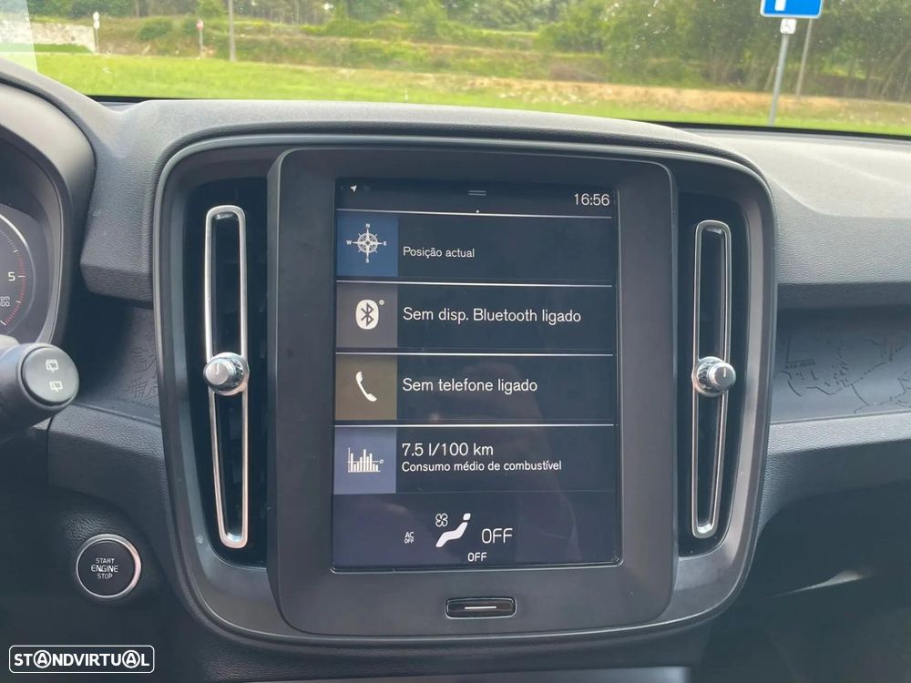 Volvo XC 40 2.0 D3 - 19