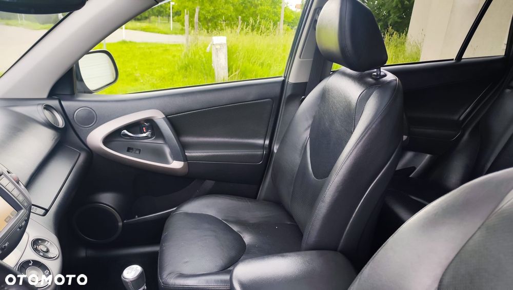 Toyota RAV4 2.2 D-4D 4x2 Travel - 6