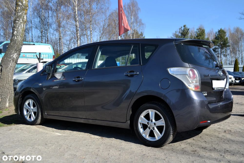 Toyota Verso 2.0 D-4D - 5