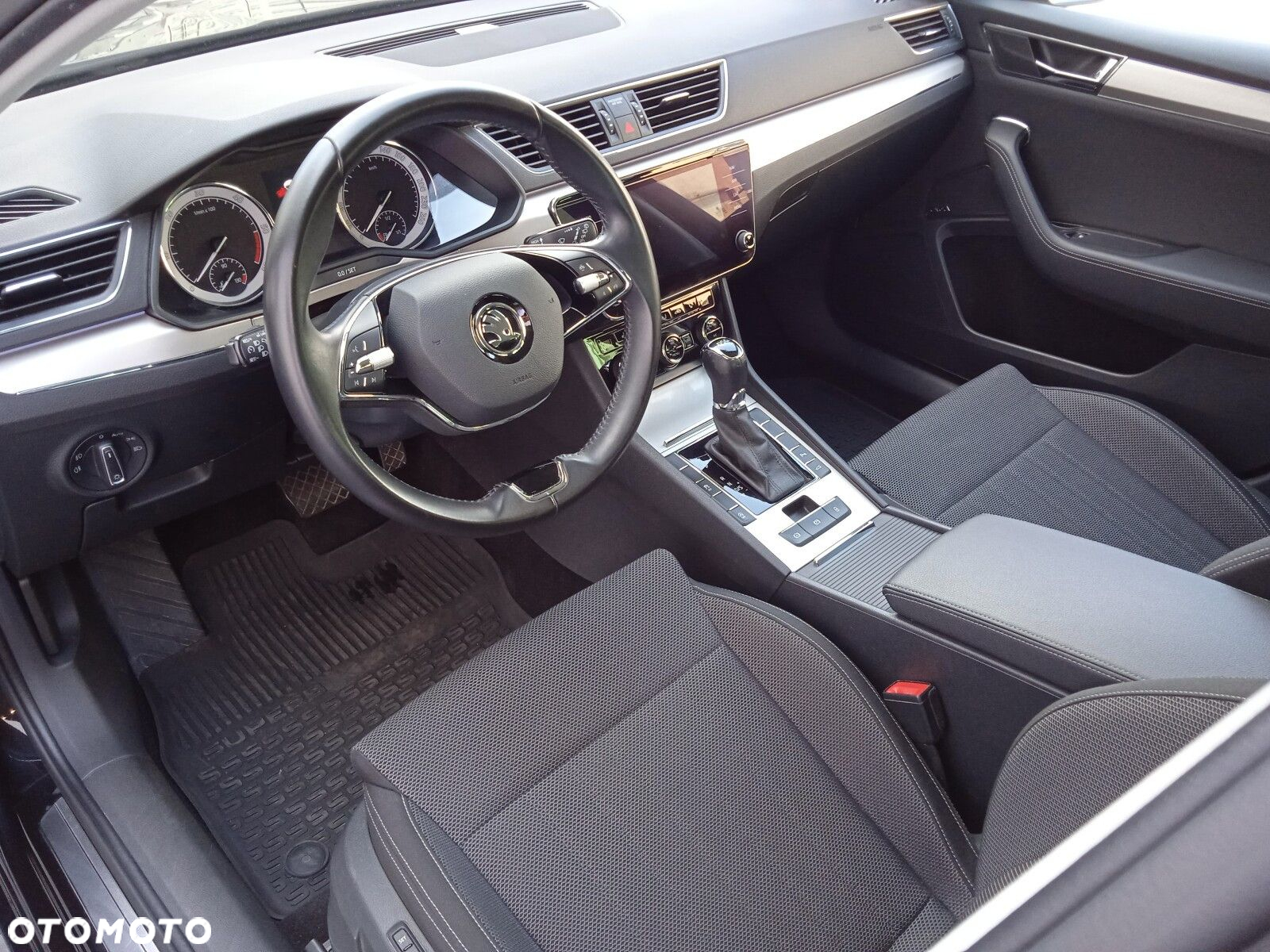 Skoda Superb 2.0 TDI SCR Style DSG - 10
