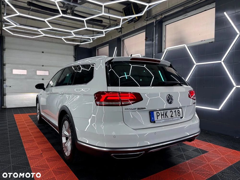 Volkswagen Passat Alltrack 2.0 TDI SCR 4Motion DSG - 4