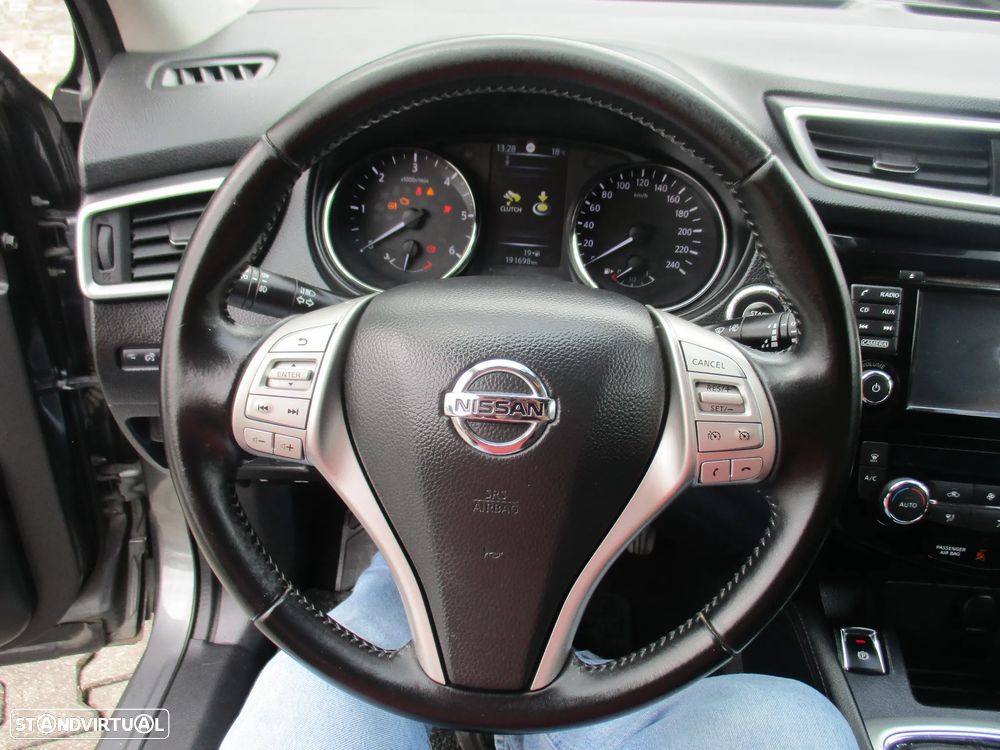 Nissan Qashqai 1.5 dCi N-Connecta 18 RS+PS - 10