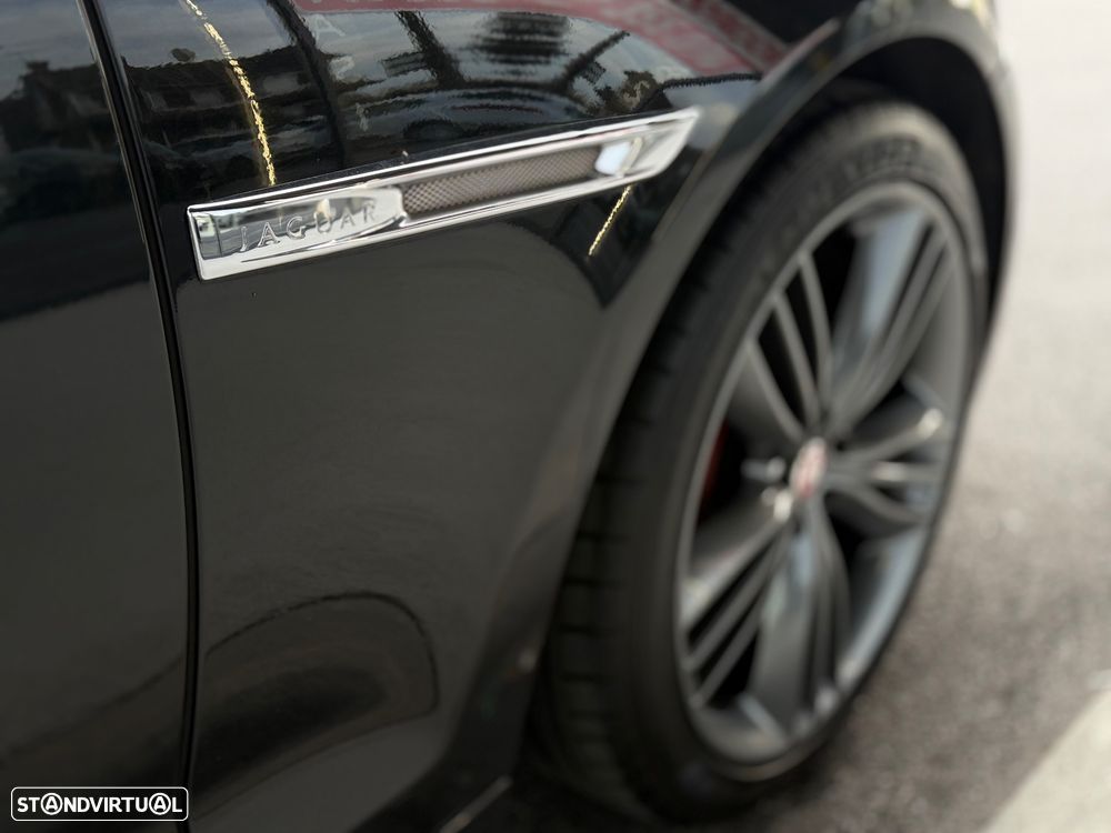 Jaguar XJ 3.0 D V6 Premium Luxury - 9