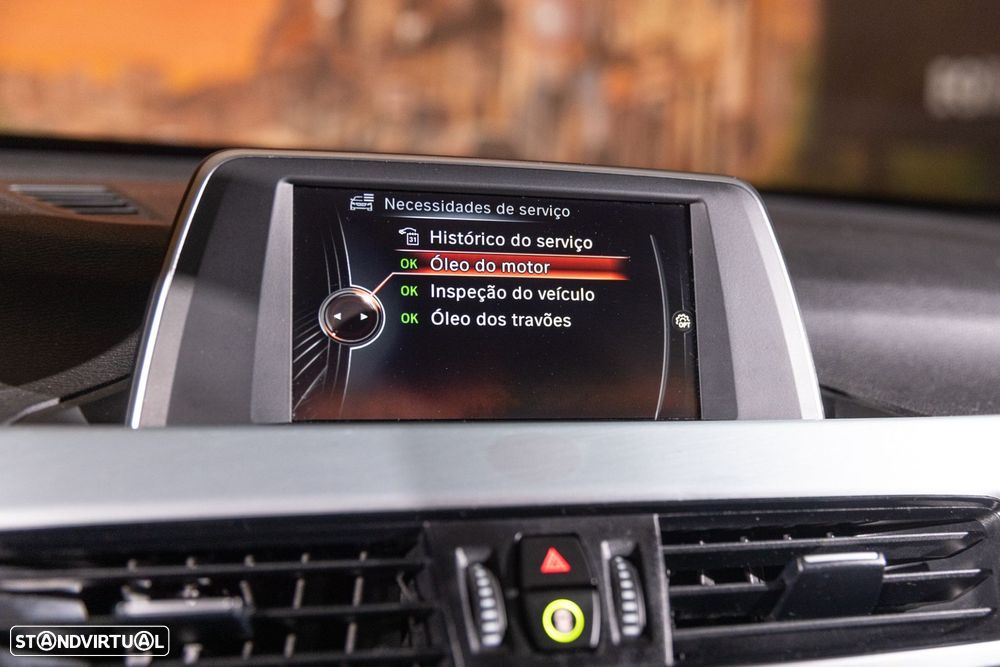 BMW X1 18 i sDrive xLine - 18