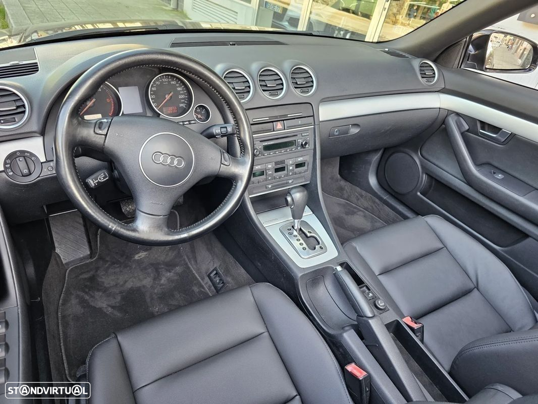 Audi A4 Cabrio 2.5 TDi Multit. S-line - 17