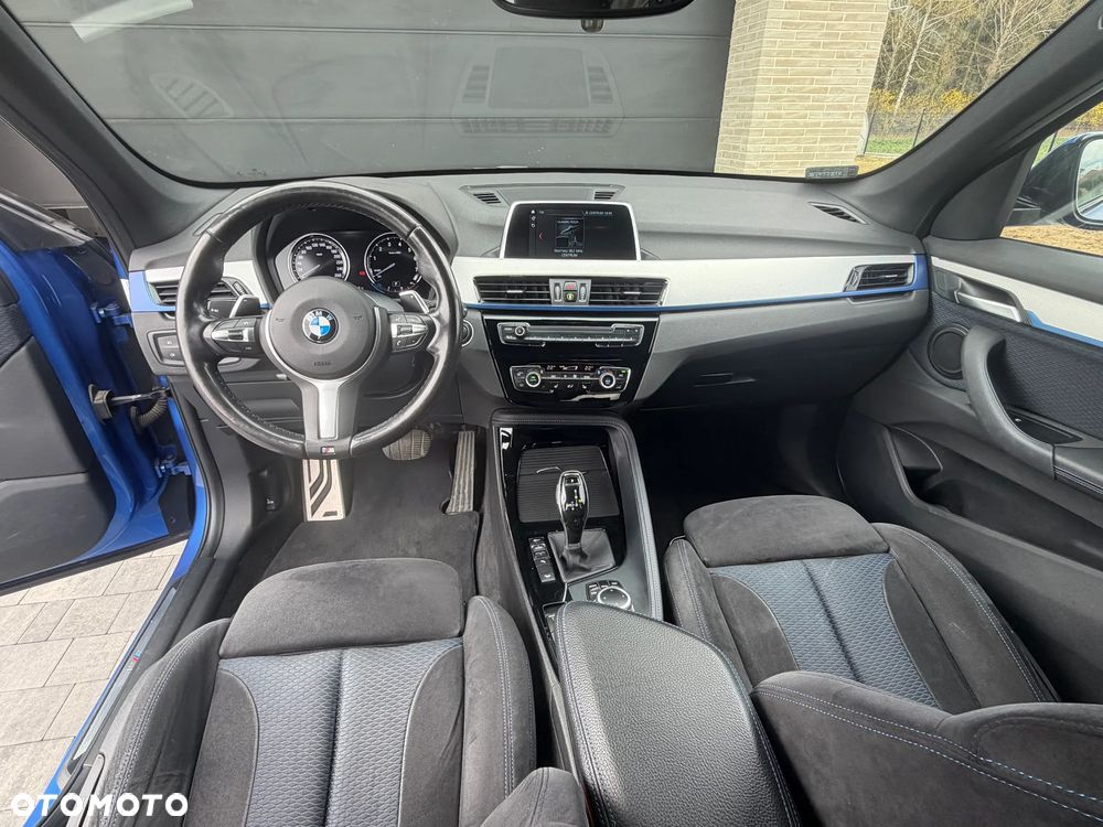 BMW X1 xDrive20i M Sport - 12