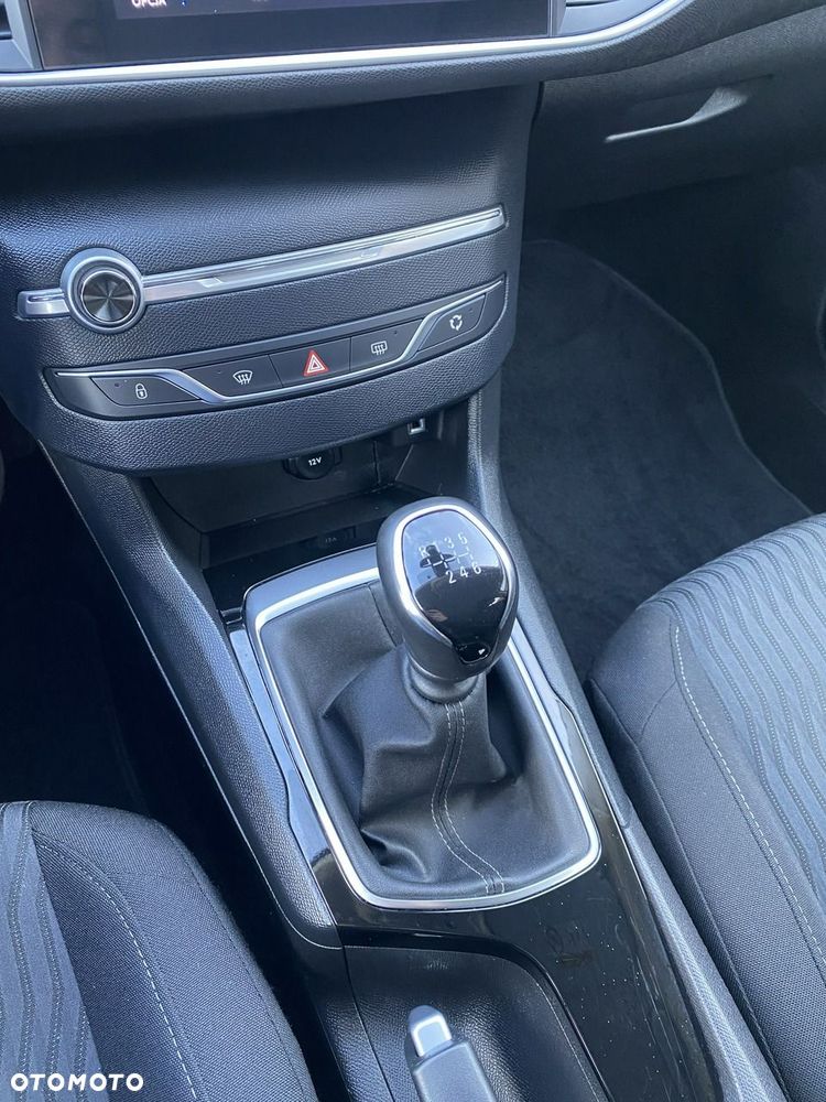 Peugeot 308 - 26