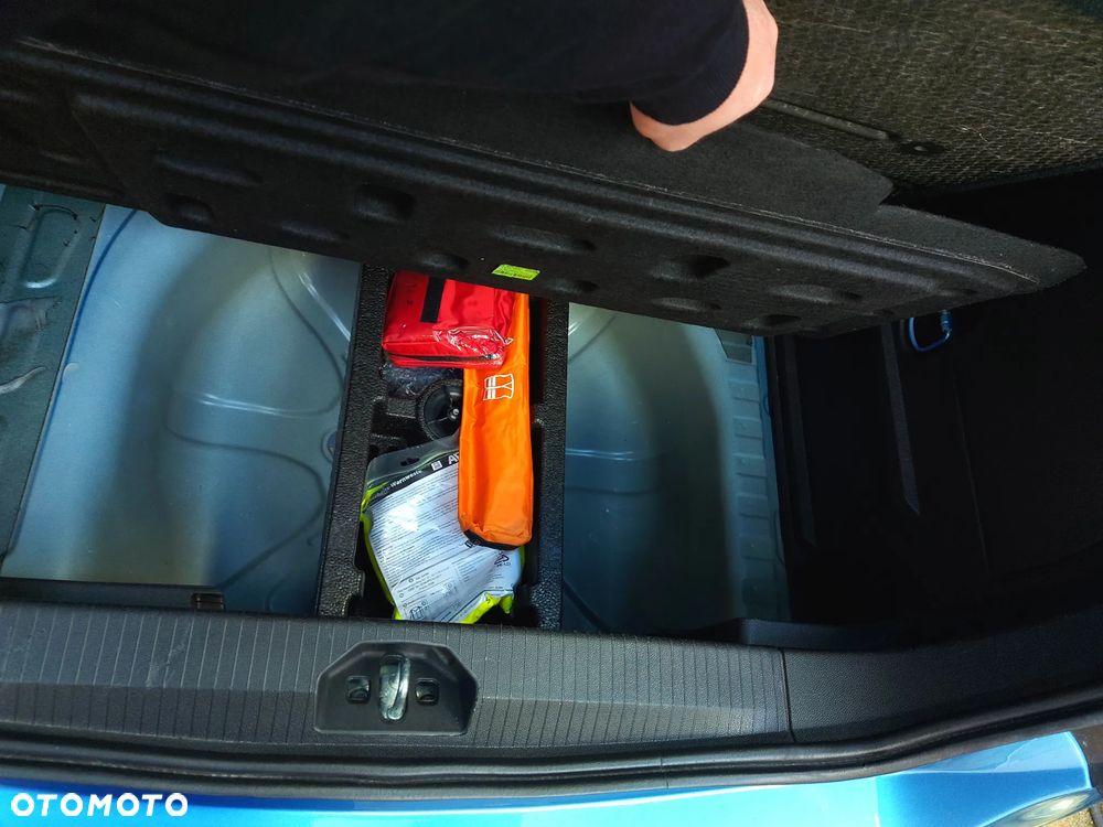 Opel Corsa 1.4 16V Automatik Color Edition - 32