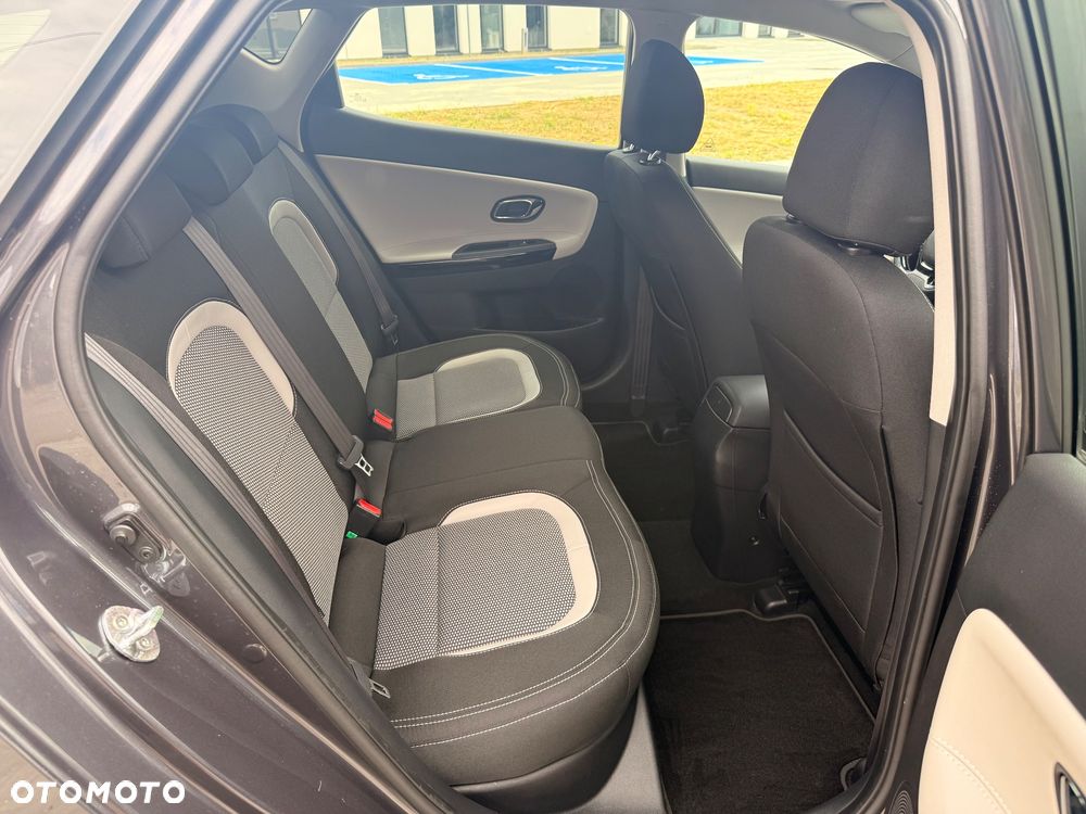 Kia Ceed 1.6 CRDi XL - 25