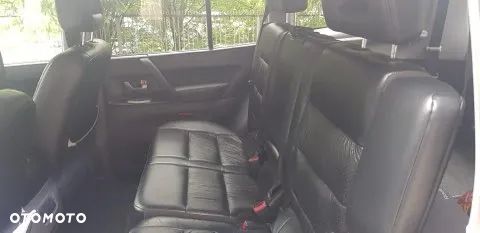 Mitsubishi Pajero 3.2 DID 7os - 4