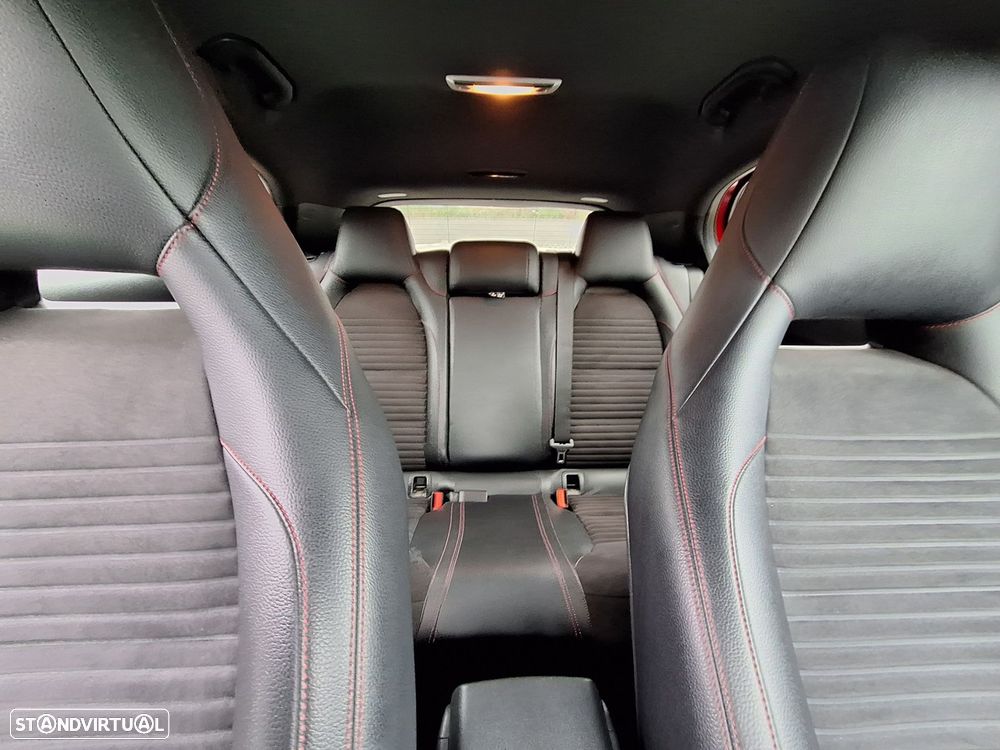 Mercedes-Benz GLA 200 CDi AMG Line - 4