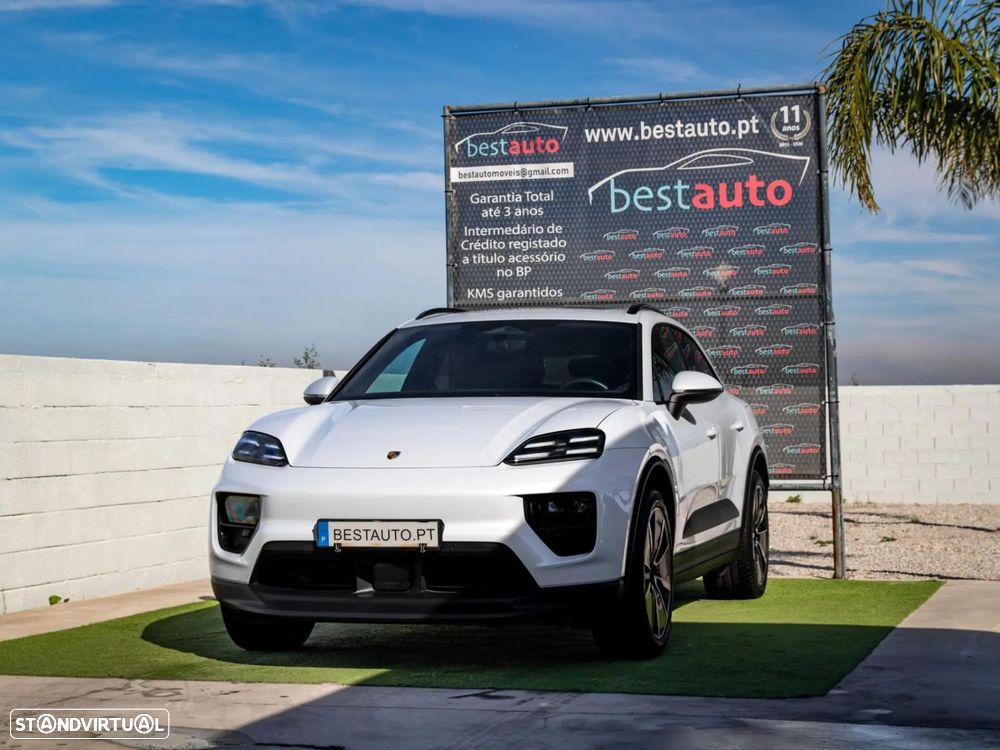Porsche Macan Electric - 3