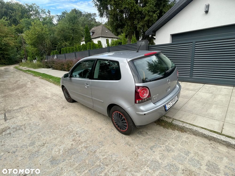 Volkswagen Polo 1.4 16V Comfortline - 2