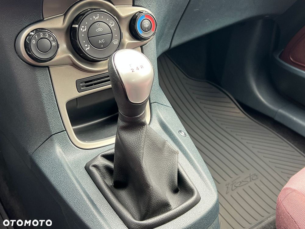 Ford Fiesta 1.25 Ambiente - 16