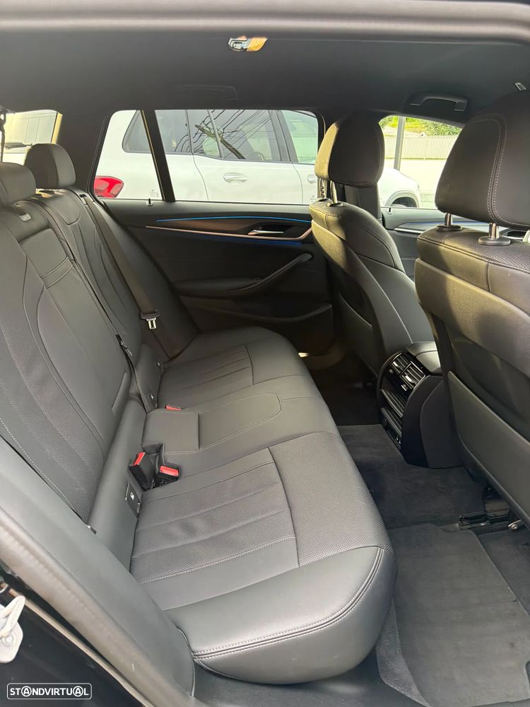 BMW 530 e Pack Desportivo M - 22