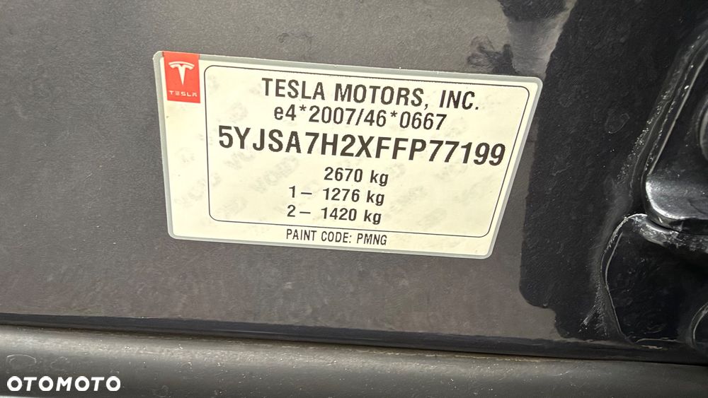 Tesla Model S - 38