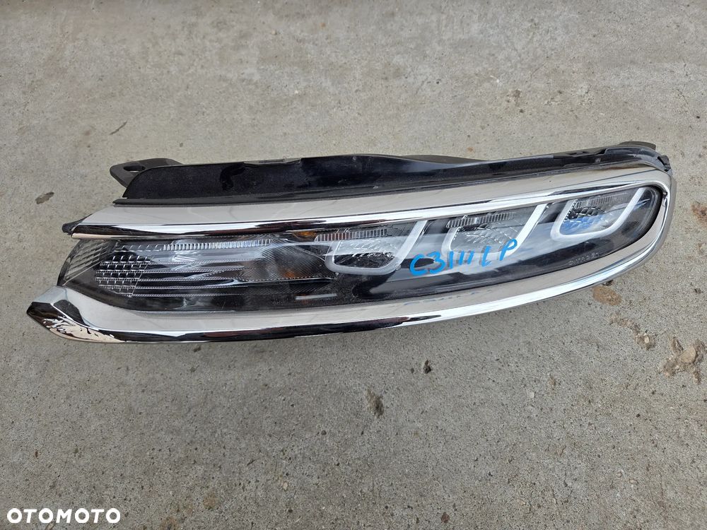 Światło do jazdy dziennej DRL LED lewy Citroen C3 III  9820877780 - 1