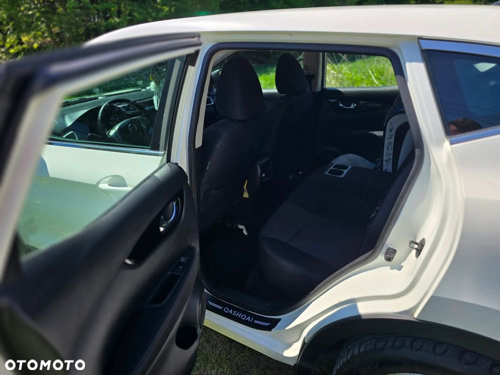 Nissan Qashqai 1.6 DCi 4x4 N-Tec - 16