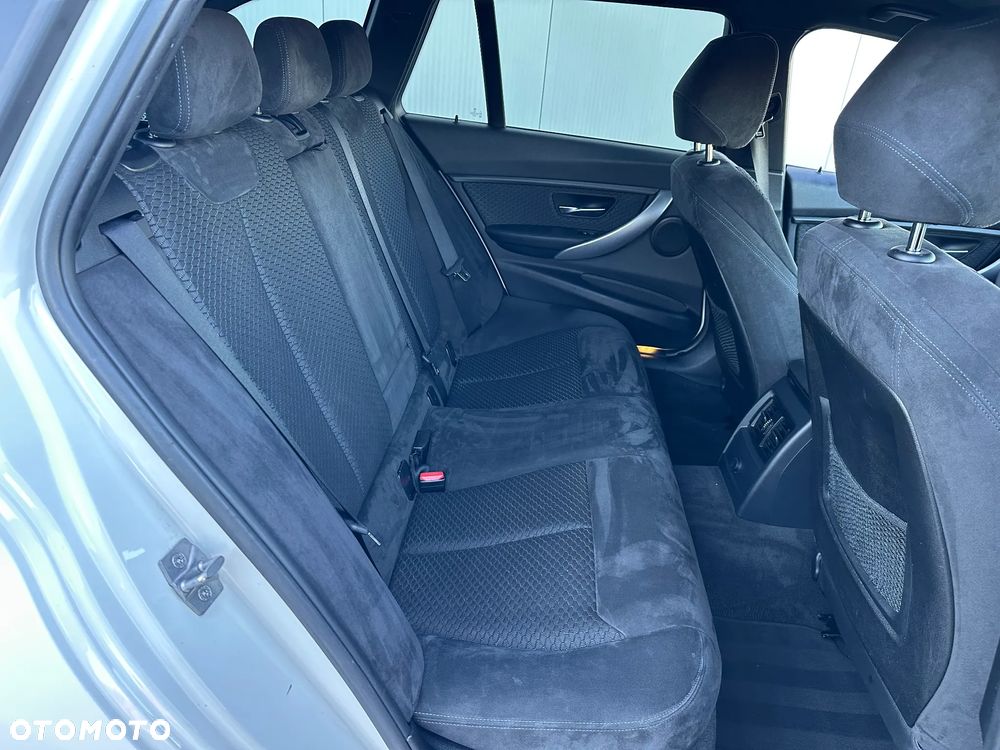 BMW Seria 3 320d Sport Line - 18