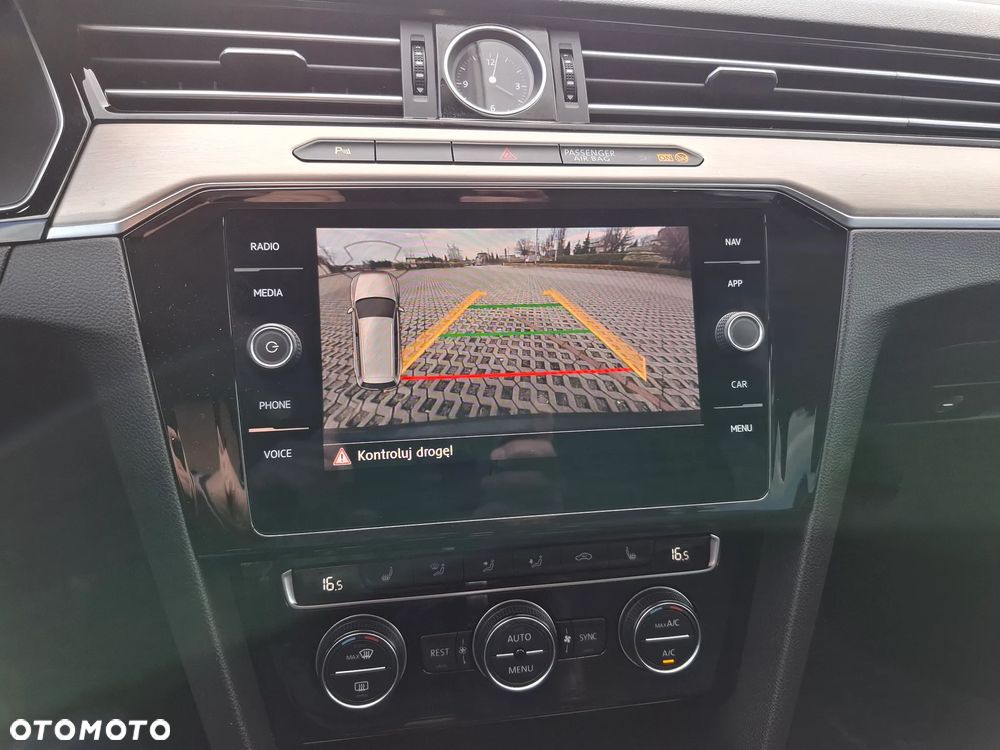 Volkswagen Passat 2.0 TDI BMT Highline DSG7 - 33