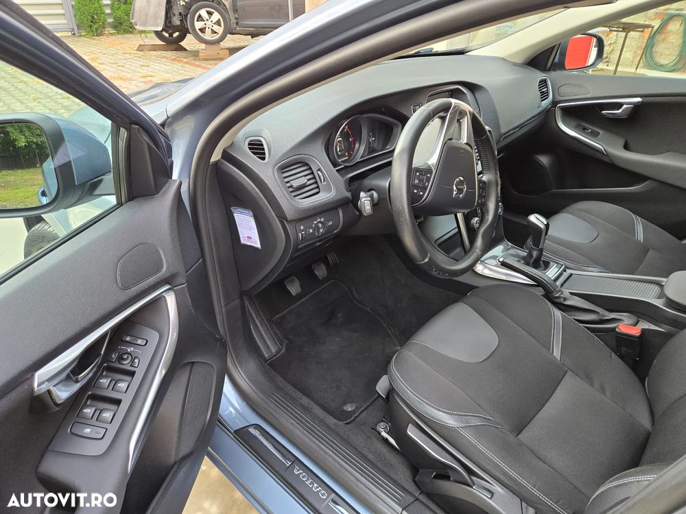 Volvo V40 D2 - 7
