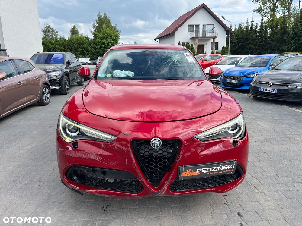Alfa Romeo Stelvio - 2