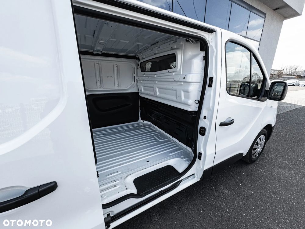 Renault Trafic - 31