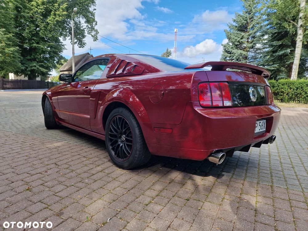 Ford Mustang - 7