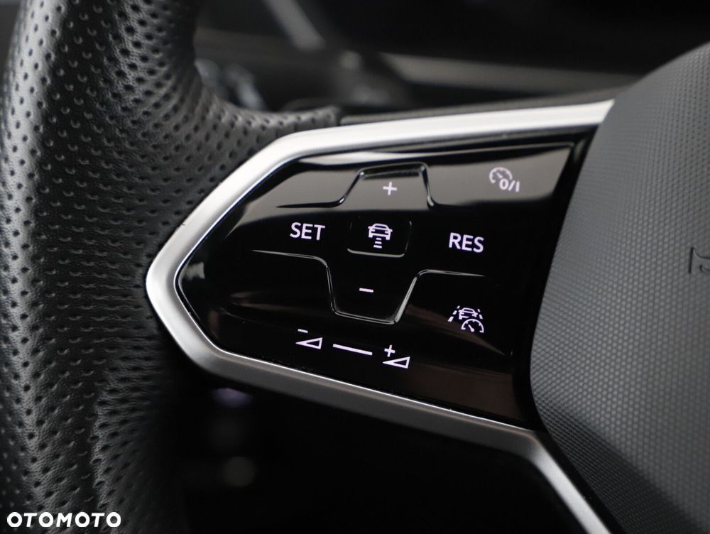 Volkswagen Tiguan Allspace - 12