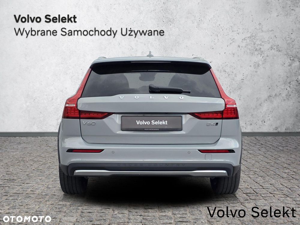 Volvo V60 Cross Country - 9