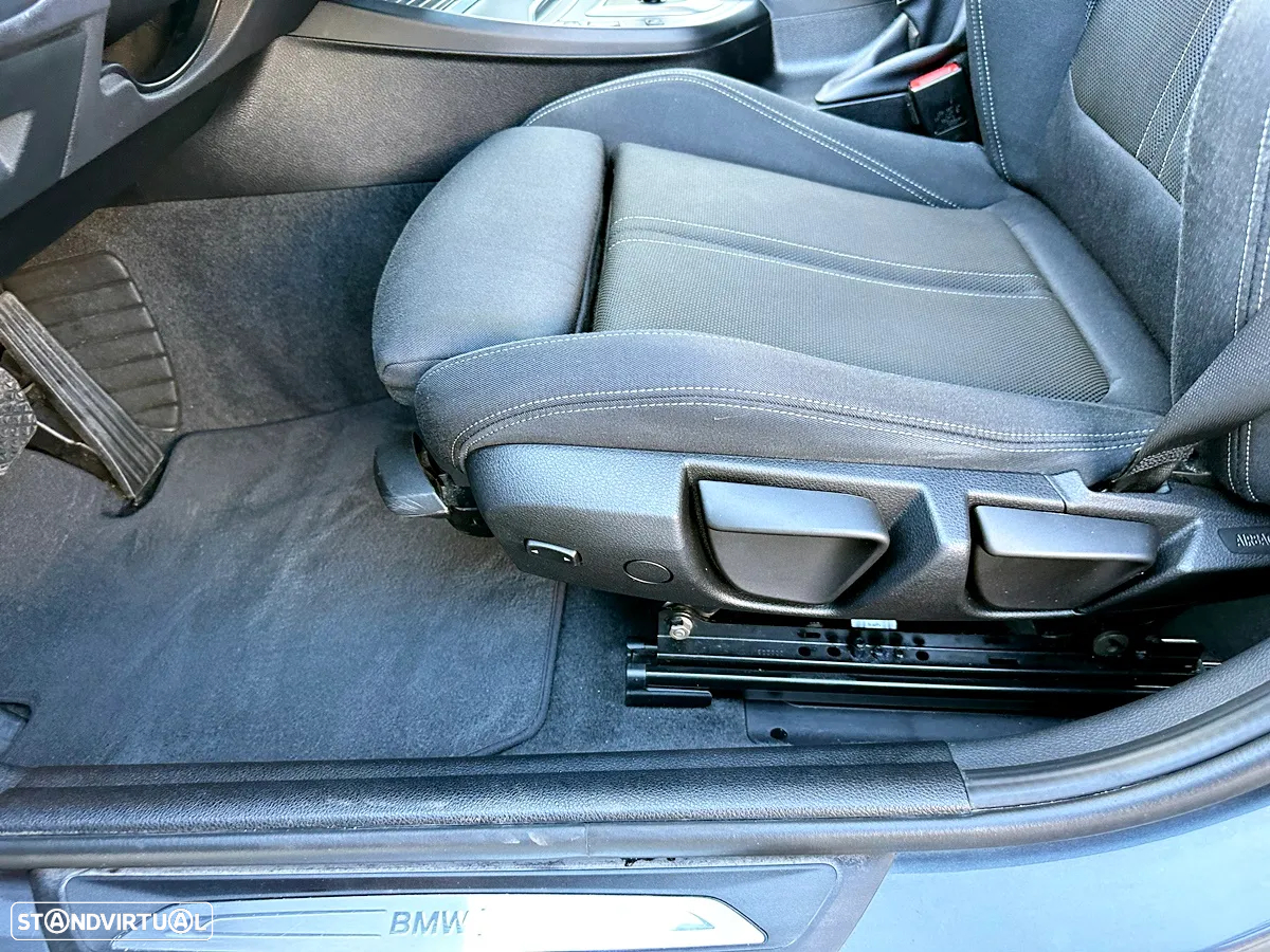 BMW 116 d Auto - 23