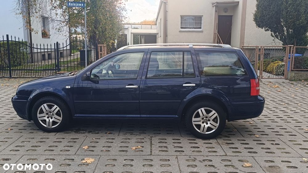 Volkswagen Golf - 5