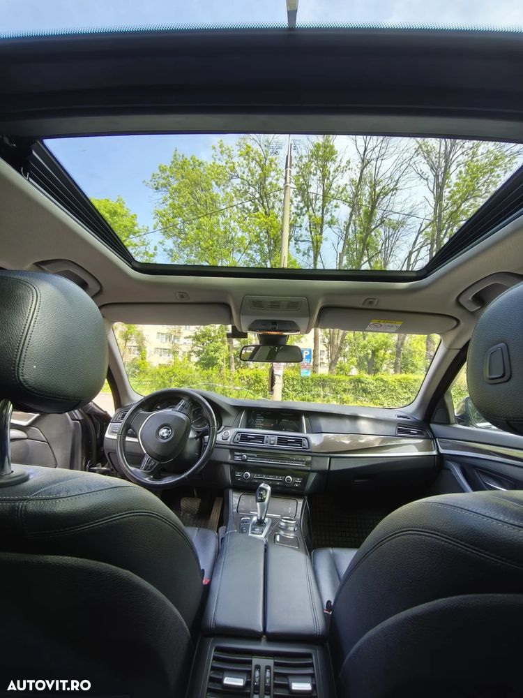 BMW Seria 5 520d xDrive - 11