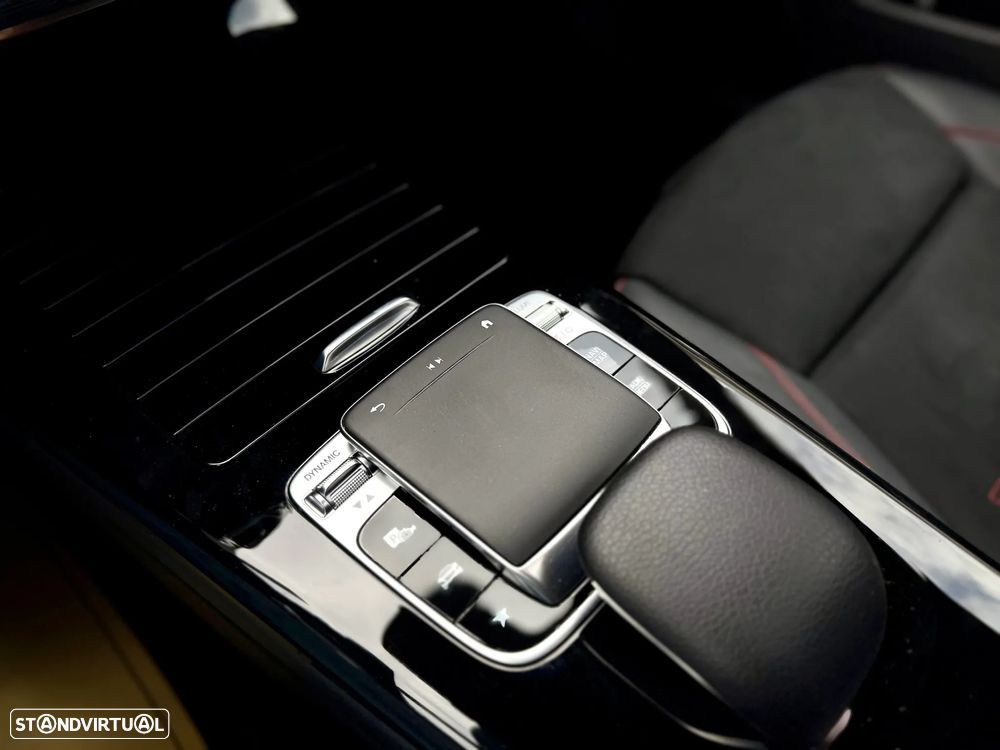 Mercedes-Benz CLA 200 d Shooting Brake AMG Line Aut. - 28