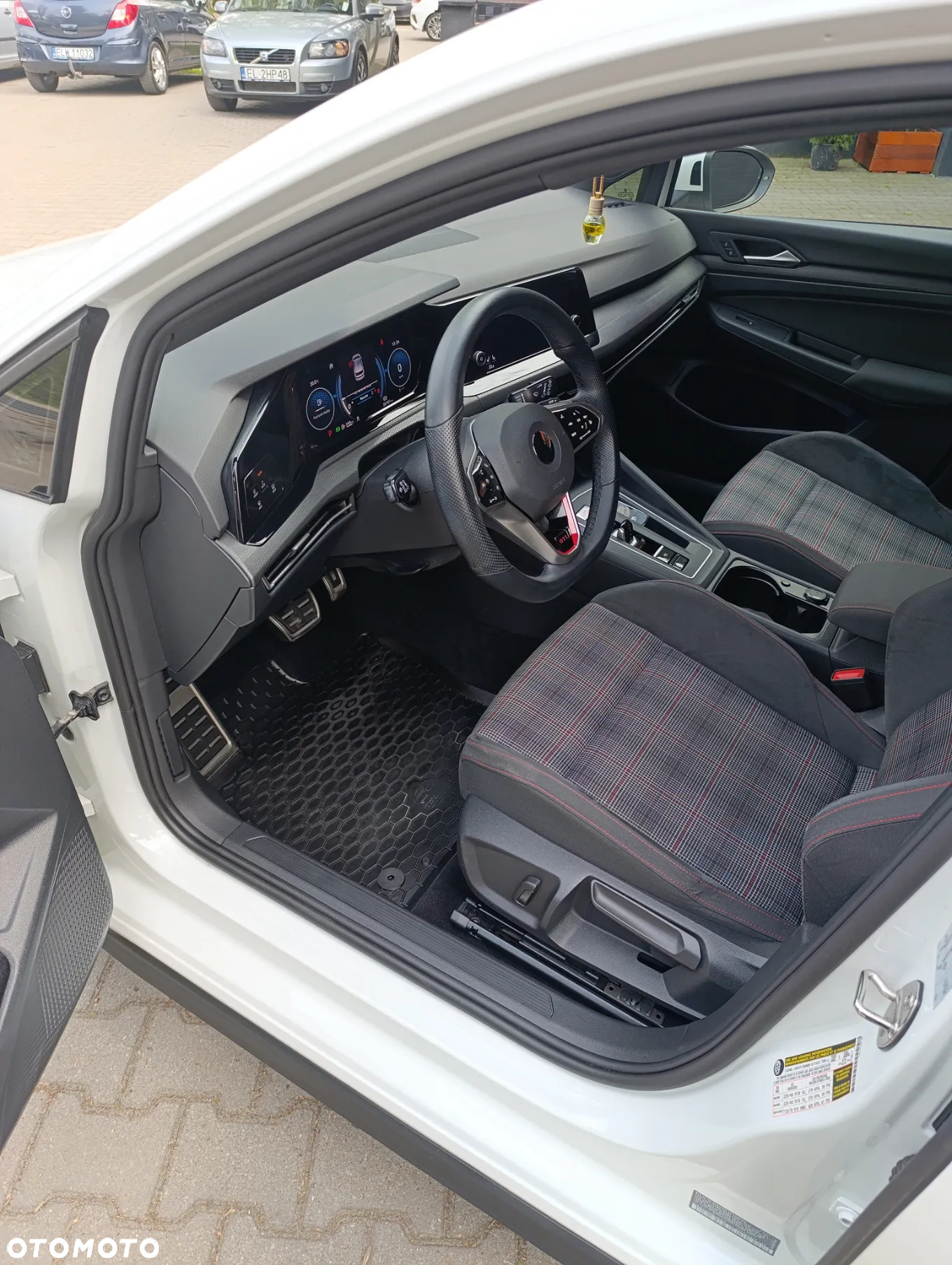 Volkswagen Golf VIII 2.0 TSI GTI DSG - 14