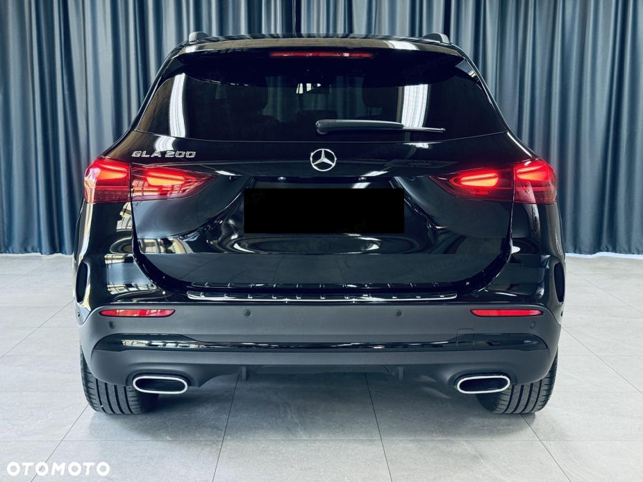 Mercedes-Benz GLA 200 AMG Line - 7