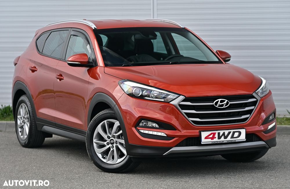 Hyundai Tucson 2.0 CRDI 4WD Automatik Style - 2