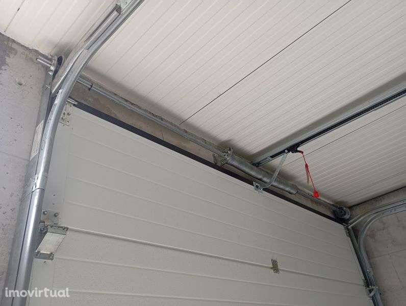 Arrendamento de Garagem (box) em Torres Vedras - Grande imagem: 2/5