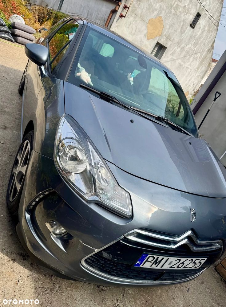 Citroën DS3 1.6 HDi SoChic - 12